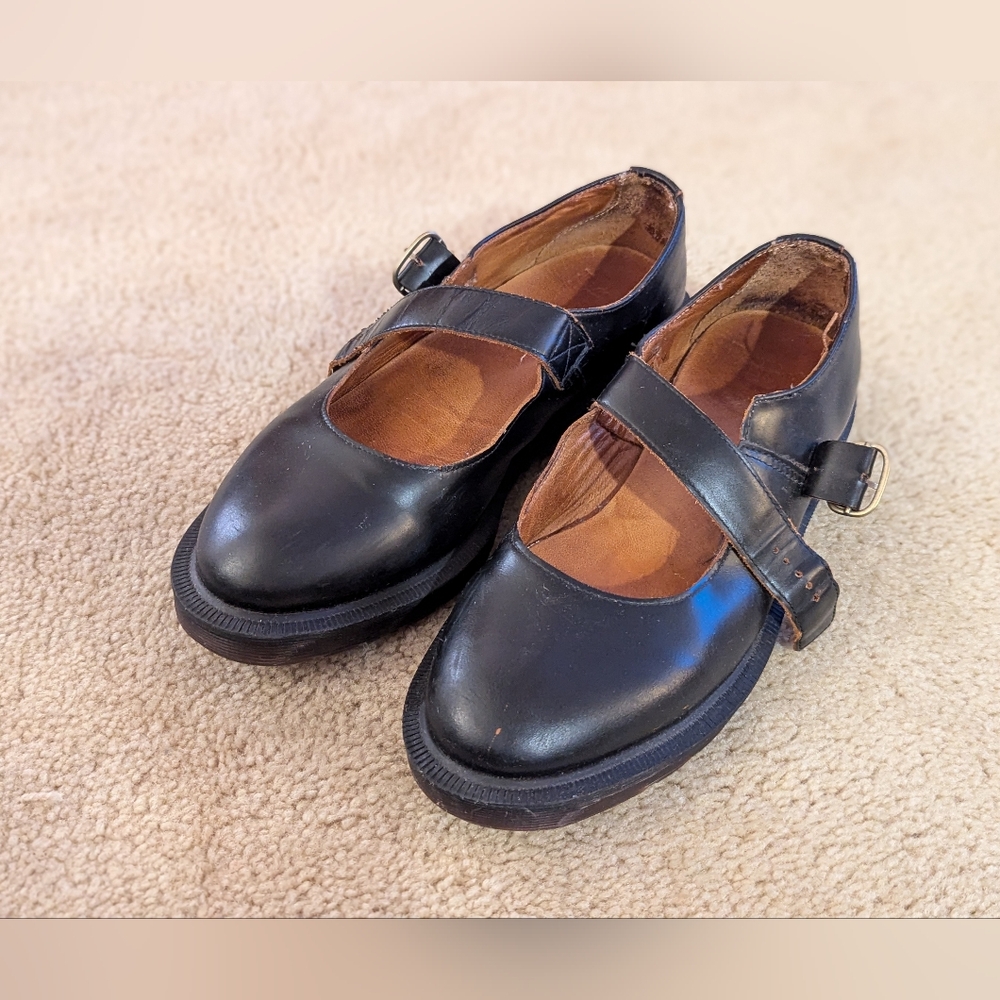 Dr Martens black leather Indica Mary Jane shoe size 8